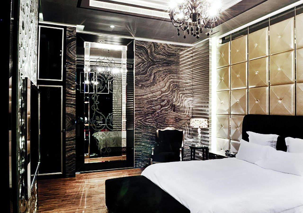 Royal Group Motel Ming Zu Branch Kaohsiung Eksteriør billede